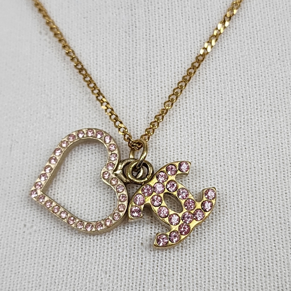 Authentic CHANEL CC Logo Rhinestone Heart Gold Tone Pendant - Picture 8 of 10